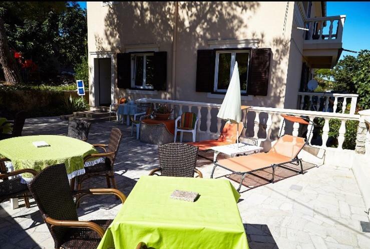 Guesthouse Antonija Veli Lošinj Extérieur photo
